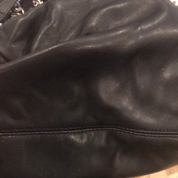 STEVE MADDEN Soft black Leather Shoulder Bag. - Picture 8 of 8